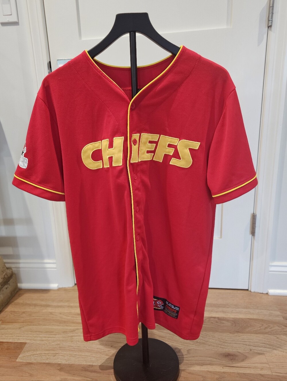 Kansas City Chiefs Button Front Baseball Jersey NFL Team Apparel Size M